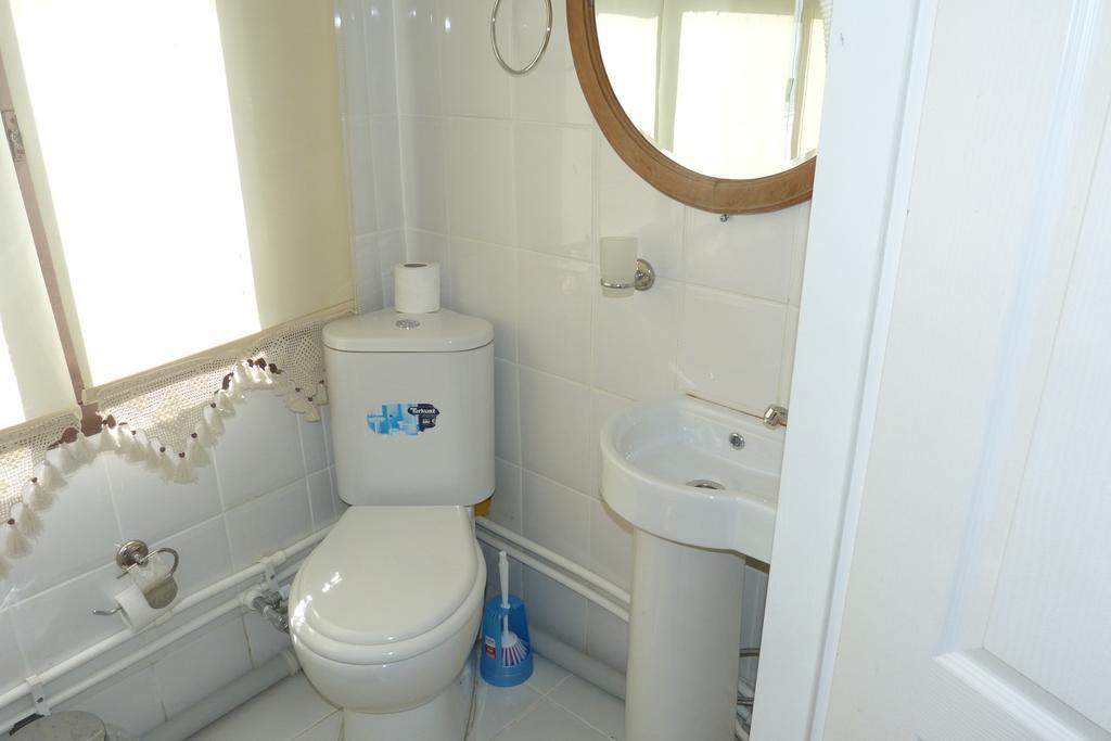 Eagles Budget Home Isztambul Szoba fotó