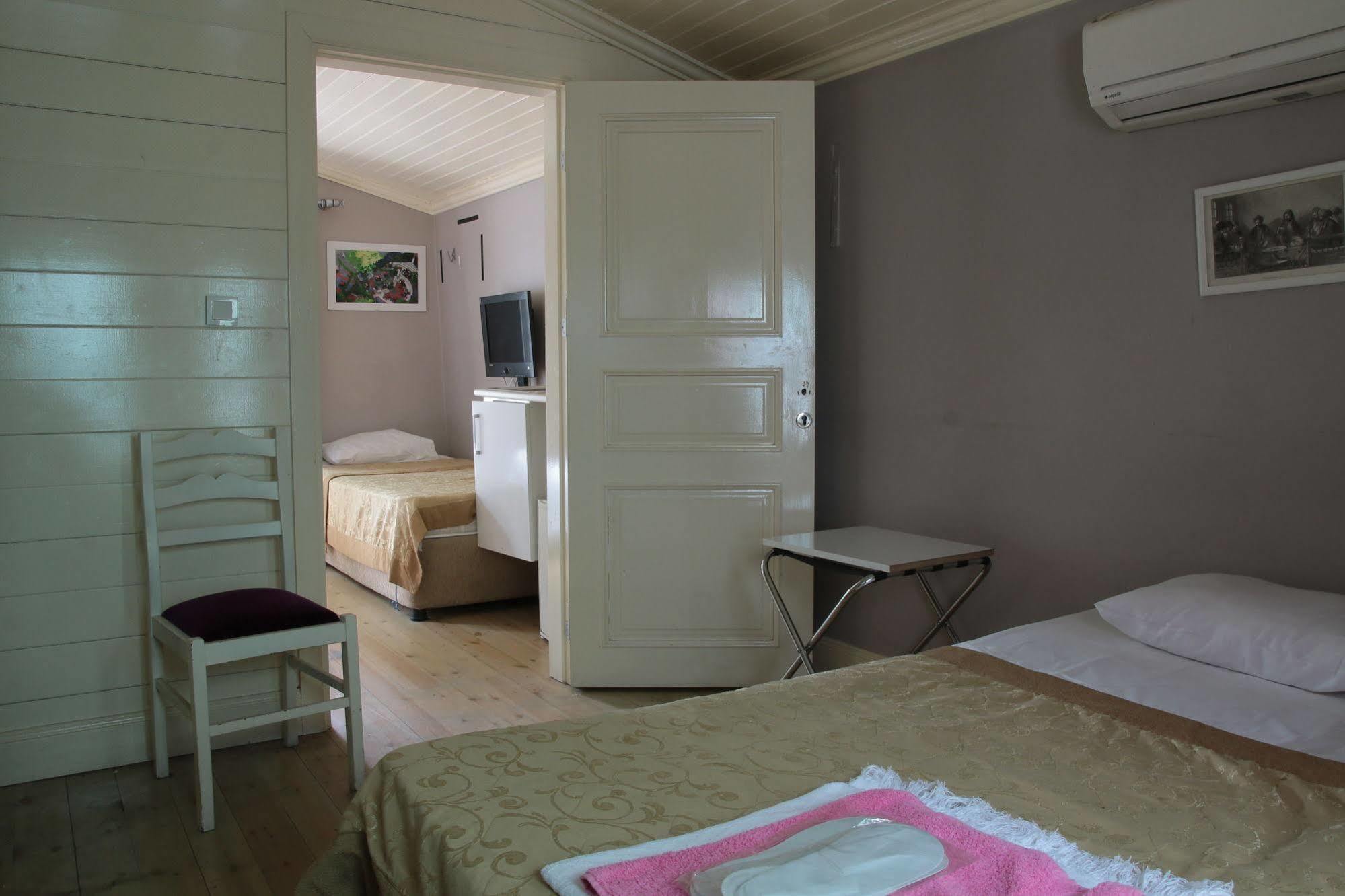 Eagles Budget Home Isztambul Kültér fotó