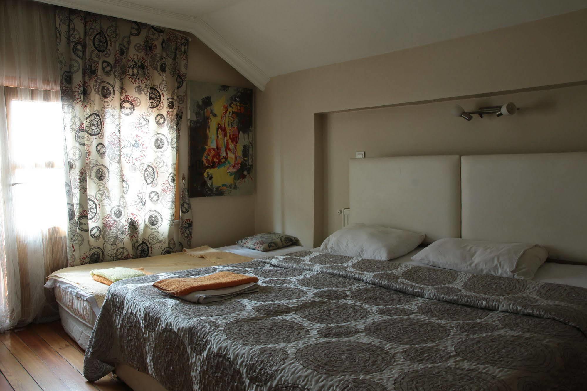 Eagles Budget Home Isztambul Kültér fotó