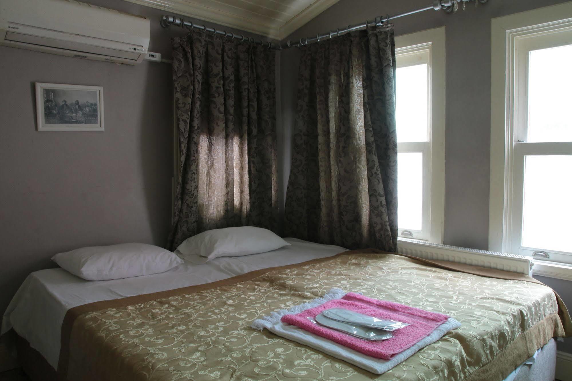 Eagles Budget Home Isztambul Kültér fotó