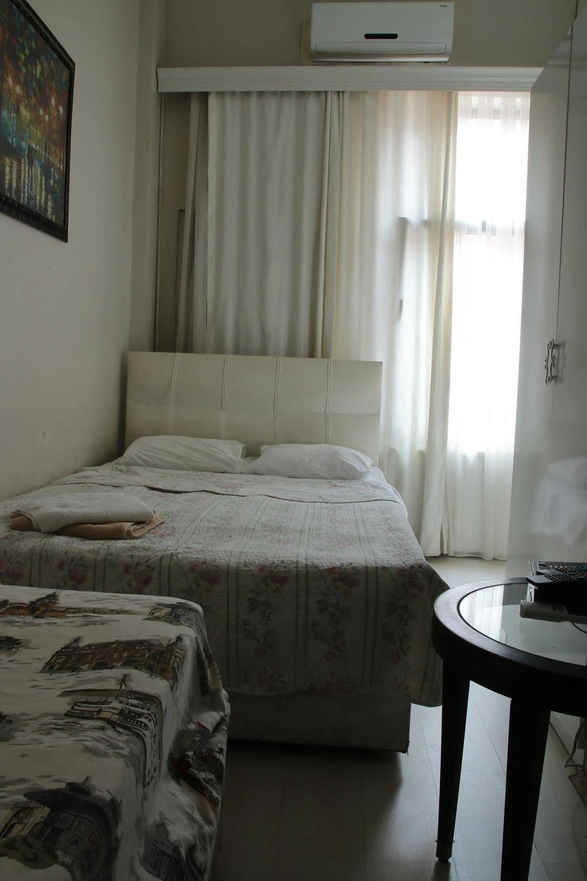 Eagles Budget Home Isztambul Kültér fotó
