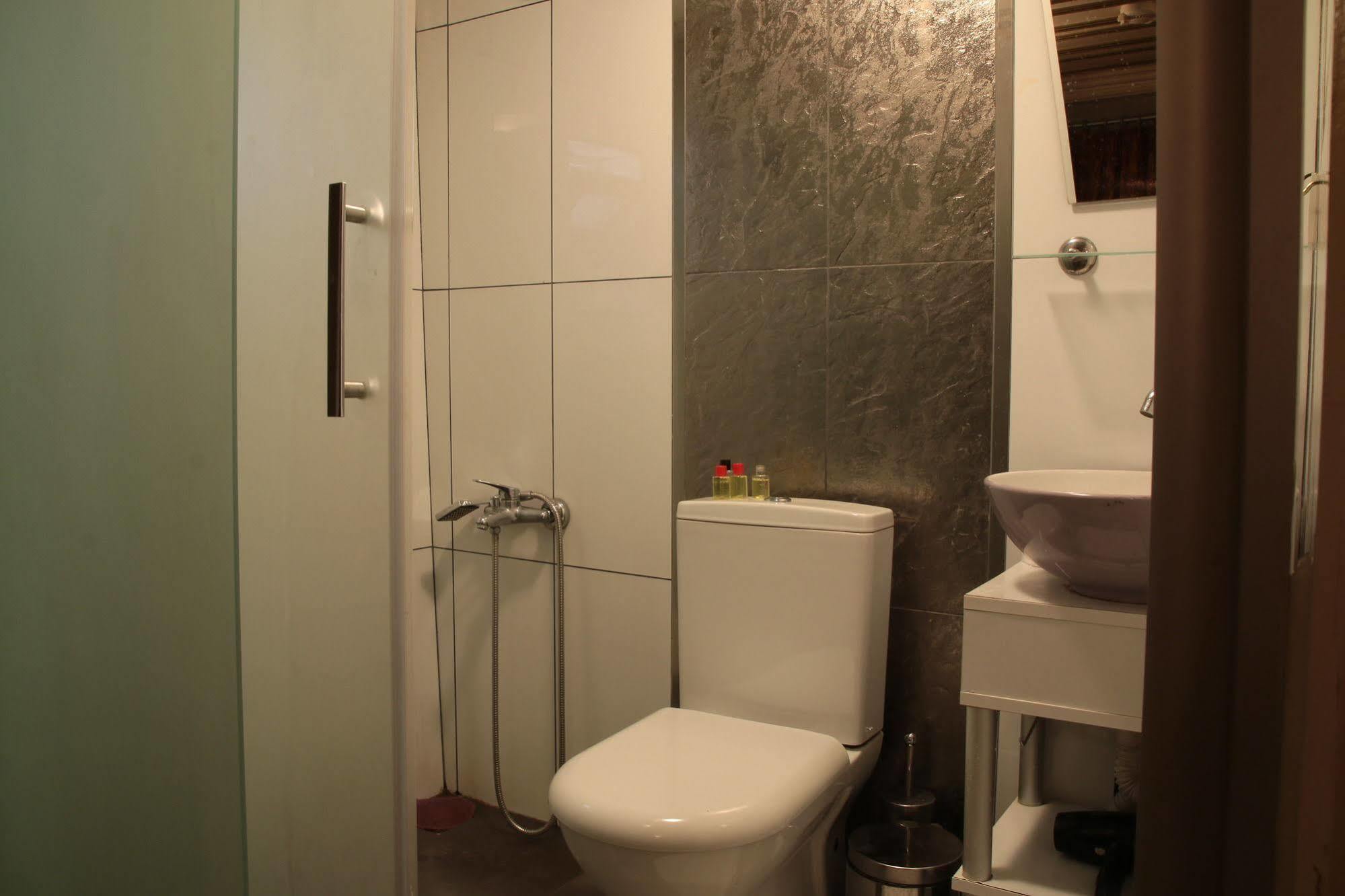 Eagles Budget Home Isztambul Kültér fotó